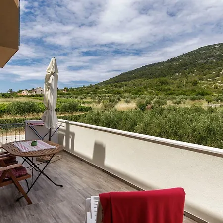 Mardesic ゲストハウス 4*